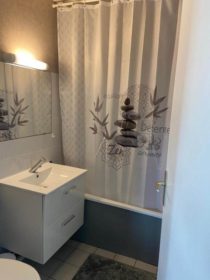 Apartament Grand Studio Lumineux Caen Memorial Zewnętrze zdjęcie